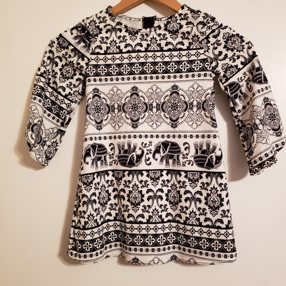 Split sleeve dress